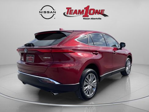 Used 2024 Toyota Venza Limited image 6