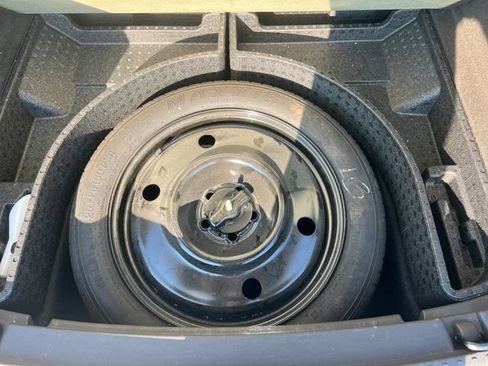 Used 2017 Lincoln MKX Reserve FWD image 8