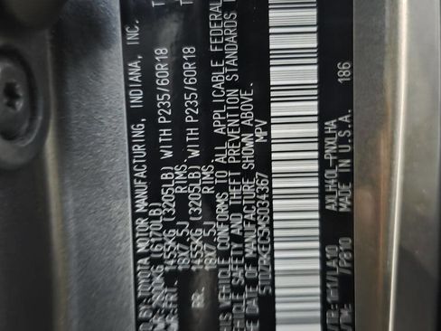 Used 2021 Toyota Sienna Limited image 39