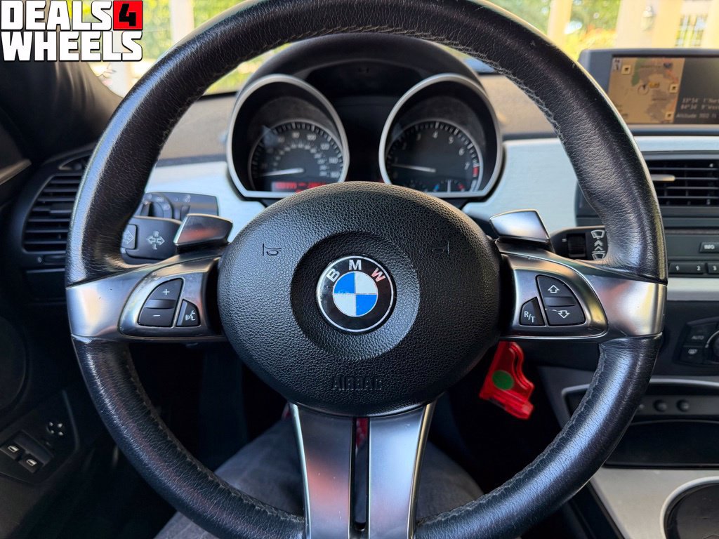 Used 2006 BMW Z4 3.0si RWD image 25