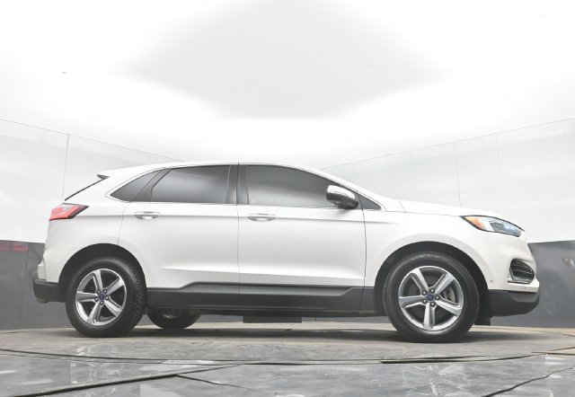 Used 2019 Ford Edge Titanium w/ Equipment Group 301A AWD/4WD image 49