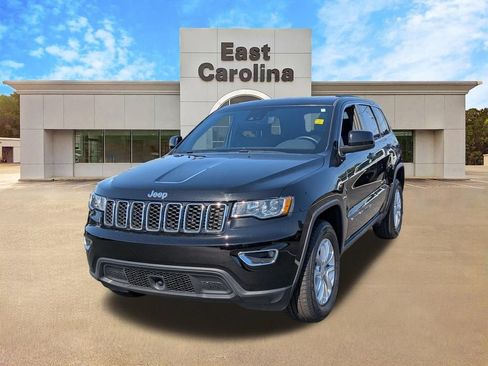Certified 2022 Jeep Grand Cherokee Laredo E w/ Security & Convenience Group AWD/4WD image 7