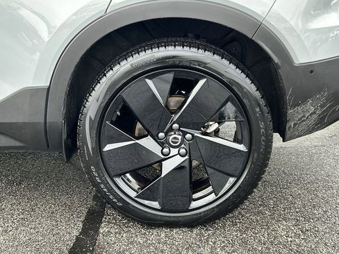 New 2026 Volvo XC40 B5 Ultra w/ Climate Package image 11