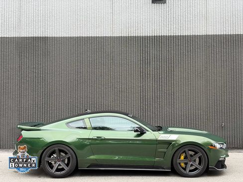 Used 2022 Ford Mustang GT Premium w/ Black Accent Package RWD image 8