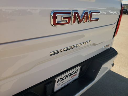 Used 2024 GMC Sierra 1500 AT4 w/ Technology Package AWD/4WD image 39