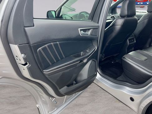 Used 2022 Ford Edge ST w/ Equipment Group 401A image 12