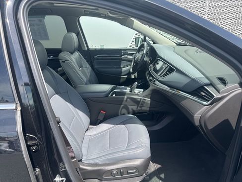 Used 2021 Buick Enclave Essence w/ Sound and Sites Package AWD/4WD image 39