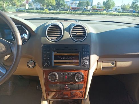 Used 2010 Mercedes-Benz ML 350 2WD image 16