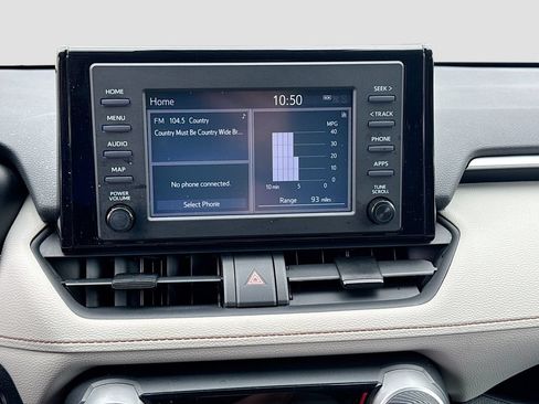 Used 2019 Toyota RAV4 XLE AWD/4WD image 12