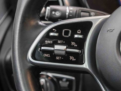 Used 2022 Mercedes-Benz GLC 300 image 21