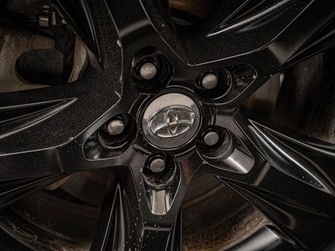 Used 2015 Toyota Highlander Limited image 8