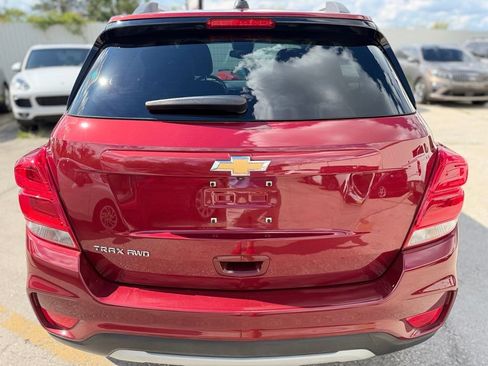 Used 2022 Chevrolet Trax LT w/ LT Convenience Package AWD/4WD image 4