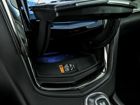 Used 2019 Cadillac CTS V w/ Carbon Fiber Package RWD image 31