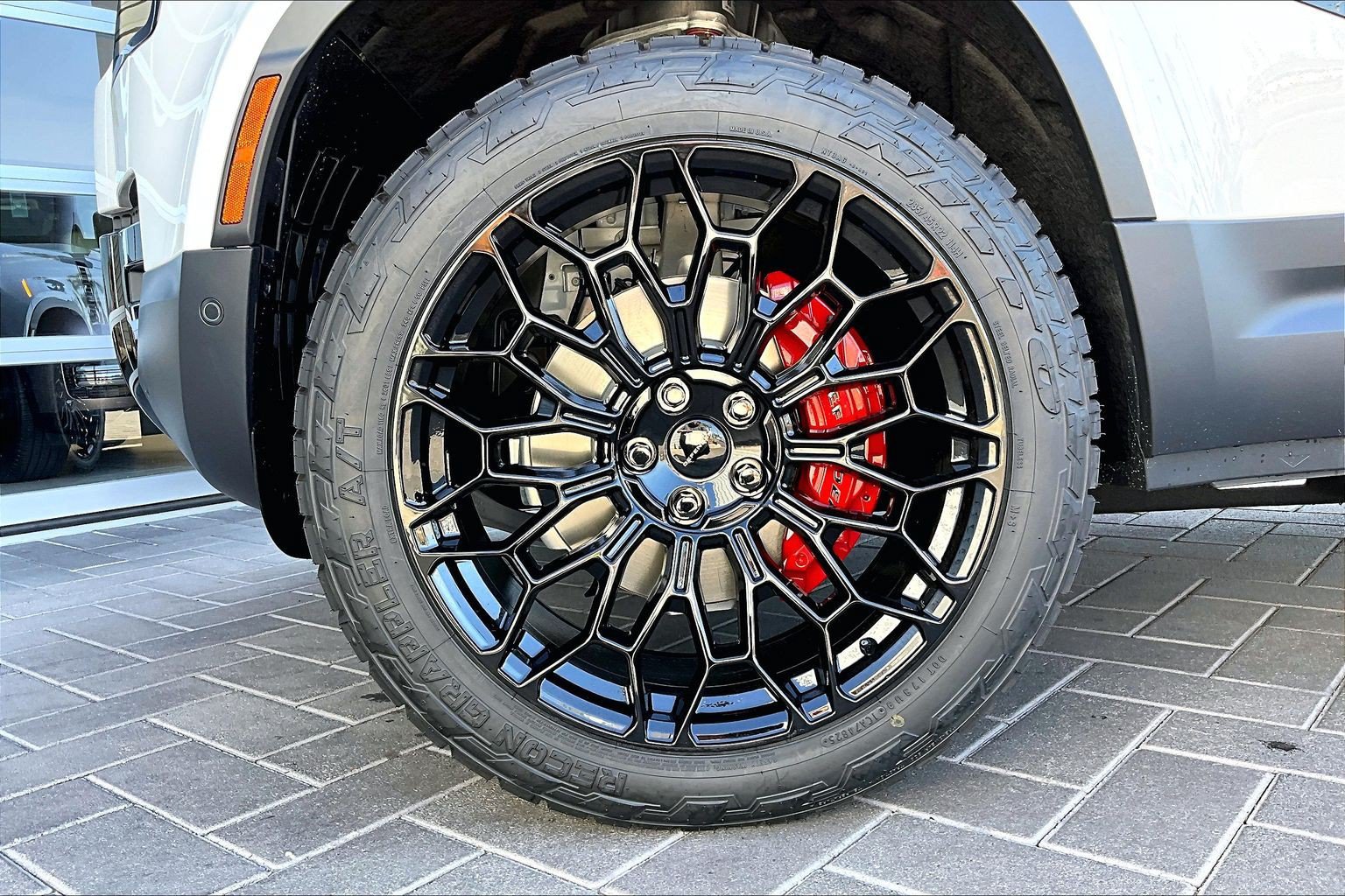 New 2026 Land Rover Defender 110 S AWD/4WD image 12