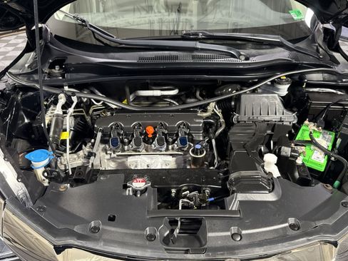 Used 2019 Honda HR-V LX image 37