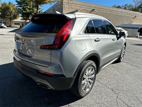 Used 2023 Cadillac XT4 Premium Luxury image 7