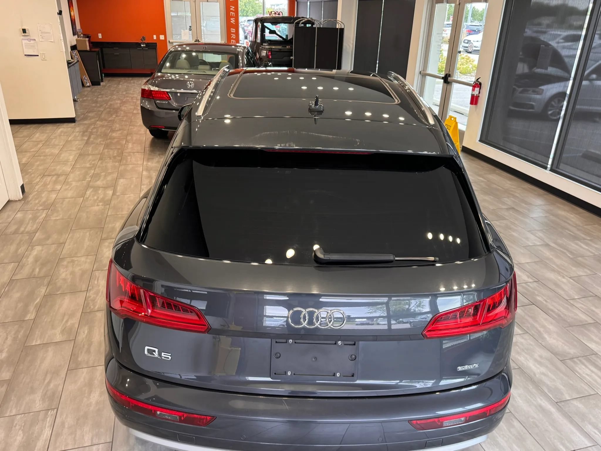 Used 2019 Audi Q5 2.0T Premium Plus AWD/4WD image 14