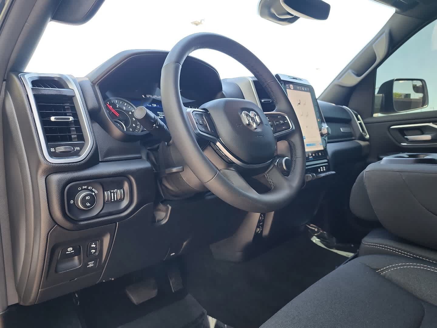 Used 2025 RAM 1500 Big Horn AWD/4WD image 10