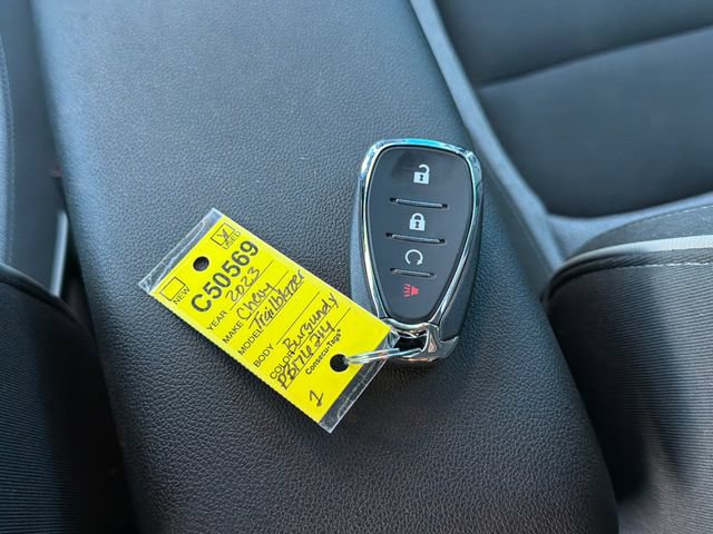 Used 2023 Chevrolet TrailBlazer LT w/ Convenience Package AWD/4WD image 34