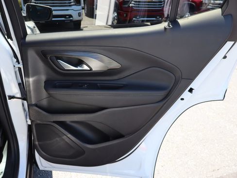Used 2023 GMC Terrain SLE w/ Driver Convenience Package FWD image 29