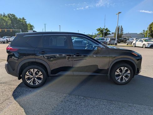 Used 2023 Nissan Rogue SV AWD/4WD image 7