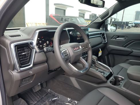 New 2026 GMC Canyon Elevation w/ Convenience Package RWD image 20