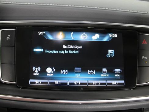 Used 2019 Buick Enclave Essence FWD image 5