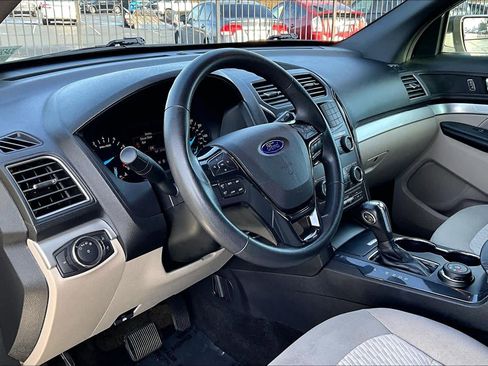 Used 2018 Ford Explorer 4WD image 17
