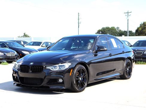 Used 2016 BMW 340i Sedan w/ M Sport Package RWD image 3