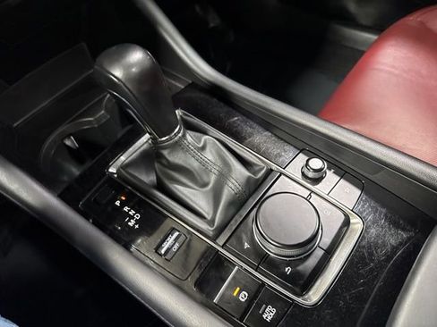 Used 2022 MAZDA MAZDA3 s image 22