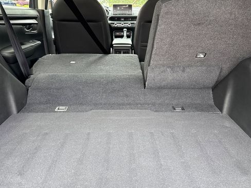 Certified 2025 Honda CR-V EX image 32