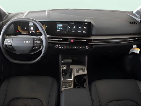 New 2026 Kia Sportage X-Line w/ X-Line Premium Package AWD/4WD image 18