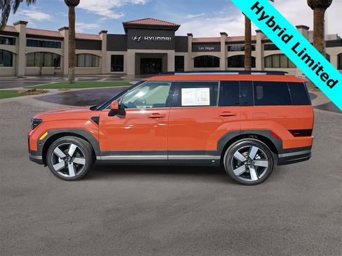 Used 2025 Hyundai Santa Fe Limited image 5