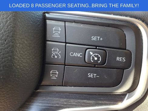 Used 2024 Jeep Wagoneer Series II w/ Flexible Seating Group image 22