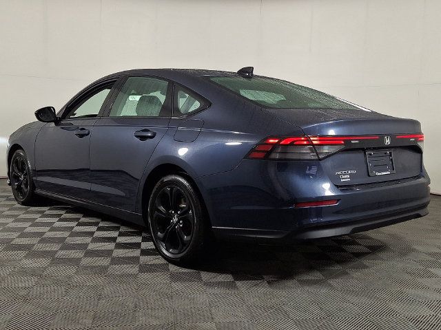 Used 2025 Honda Accord SE image 7