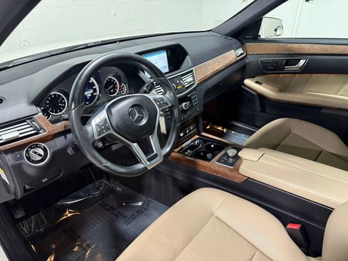 Used 2013 Mercedes-Benz E 350 4MATIC Sedan image 14