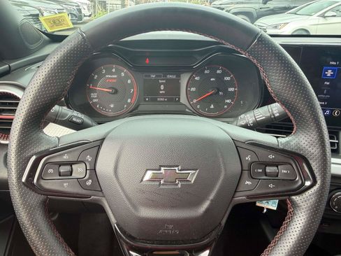 Certified 2024 Chevrolet Trax RS w/ Driver Confidence Package FWD image 29
