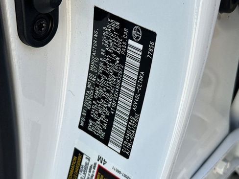 Used 2011 Toyota Camry LE image 50