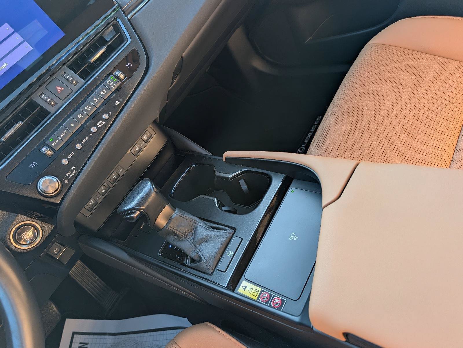 Certified 2023 Lexus ES 350 w/ Premium Package FWD image 18
