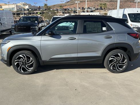 New 2026 Chevrolet TrailBlazer RS w/ Convenience Package image 2