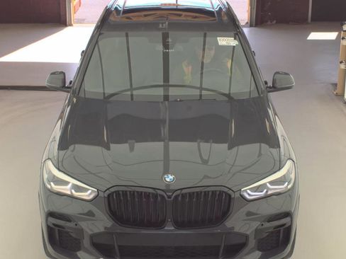 Used 2022 BMW X5 xDrive40i w/ Premium Essential Package image 2