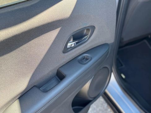 Used 2019 Honda HR-V Sport image 27
