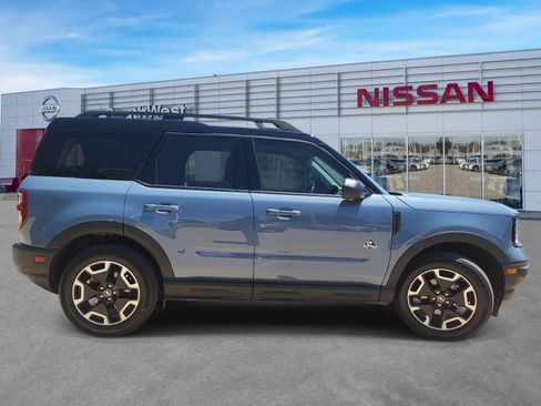 Used 2024 Ford Bronco Sport Outer Banks w/ Tech Package AWD/4WD image 4