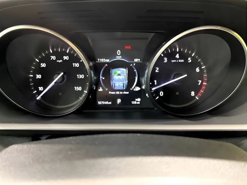 Used 2017 Land Rover Discovery SE AWD/4WD image 12
