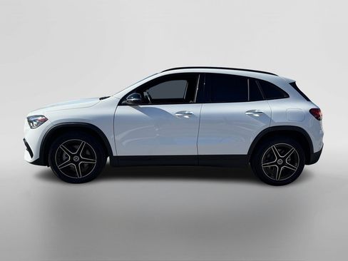 Certified 2022 Mercedes-Benz GLA 250 4MATIC image 2
