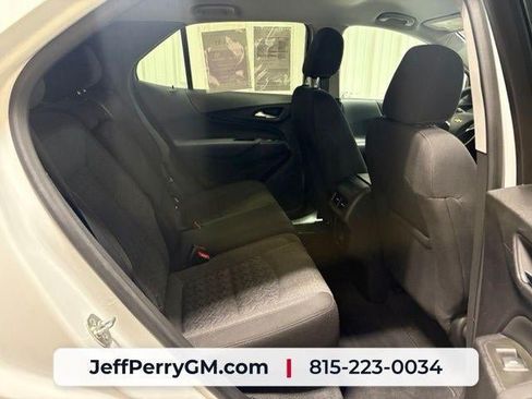 Used 2024 Chevrolet Equinox LT FWD image 24