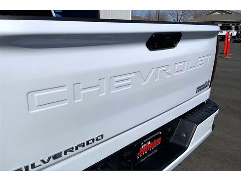Used 2026 Chevrolet Silverado 3500 High Country w/ Technology Package AWD/4WD image 33