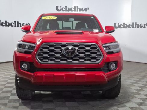 Used 2022 Toyota Tacoma TRD Sport image 2