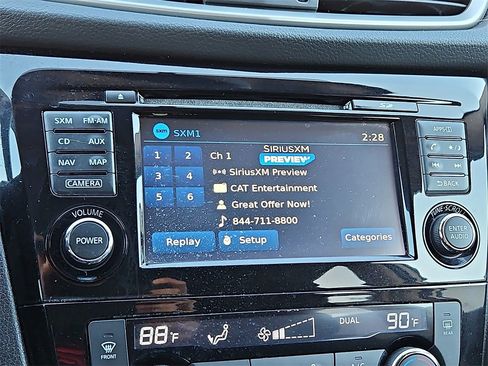 Used 2015 Nissan Rogue SV w/ SV Premium Package image 19