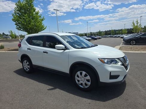 Used 2018 Nissan Rogue S AWD/4WD image 1